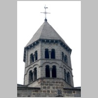 Saint-Nectaire, photo Jochen Jahnke, Wikipedia, Vierungsturm.jpg